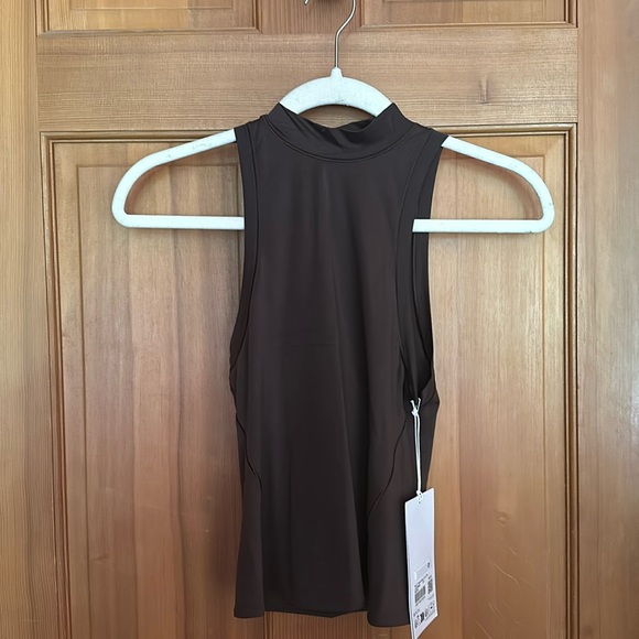 NWT Lululemon Nulu Mock-Neck Tank Top - xs in Espresso - Picture 4 of 7